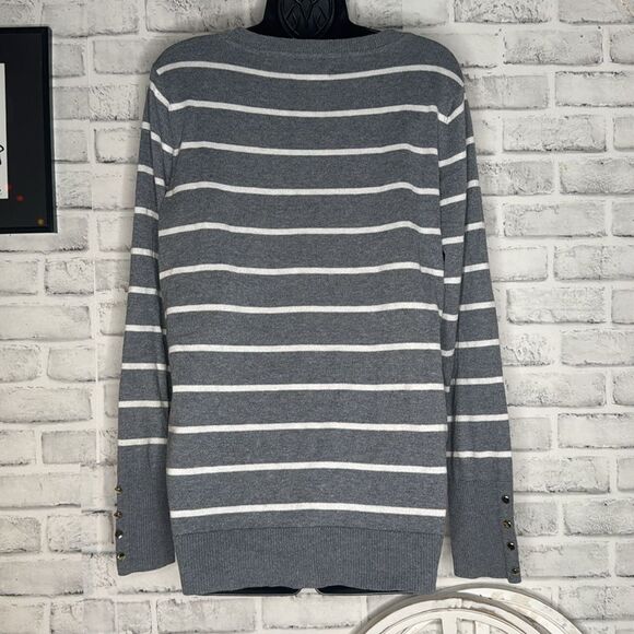 NWOT Kim Rogers Gray & White Knit Sweater, Medium - Picture 4 of 5